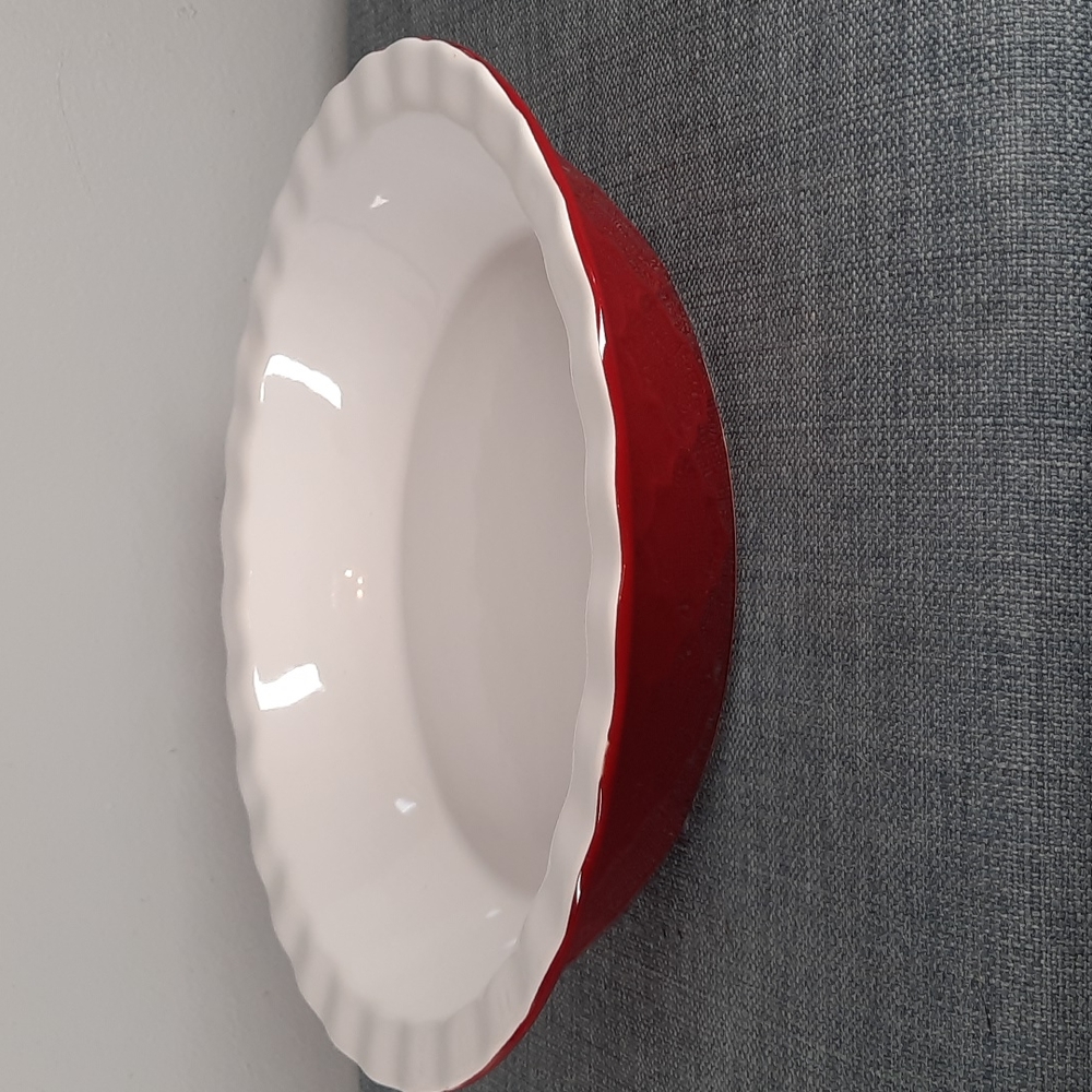 Ruffle Fluted Edge Pottery Pie Plate Baking Red Embossed Pattern Bake Baker Cook